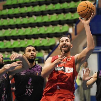 سلة الأهلي يفوز بأولى مبارياته أمام الاتصالات في دوري السوبر
